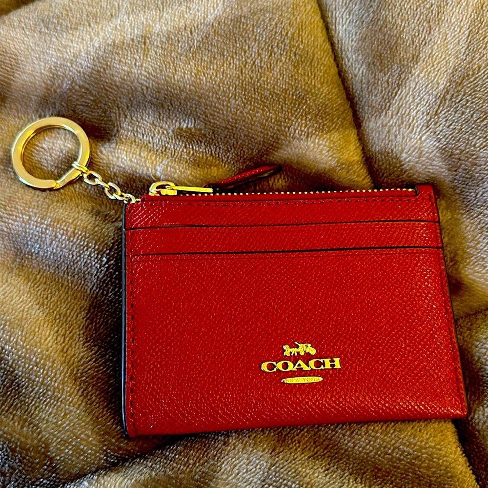 coach purse wallet with keychain !
